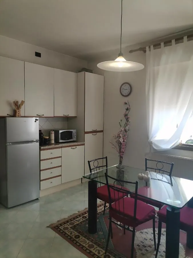 Zsuzsa Lak Apartment Mestre